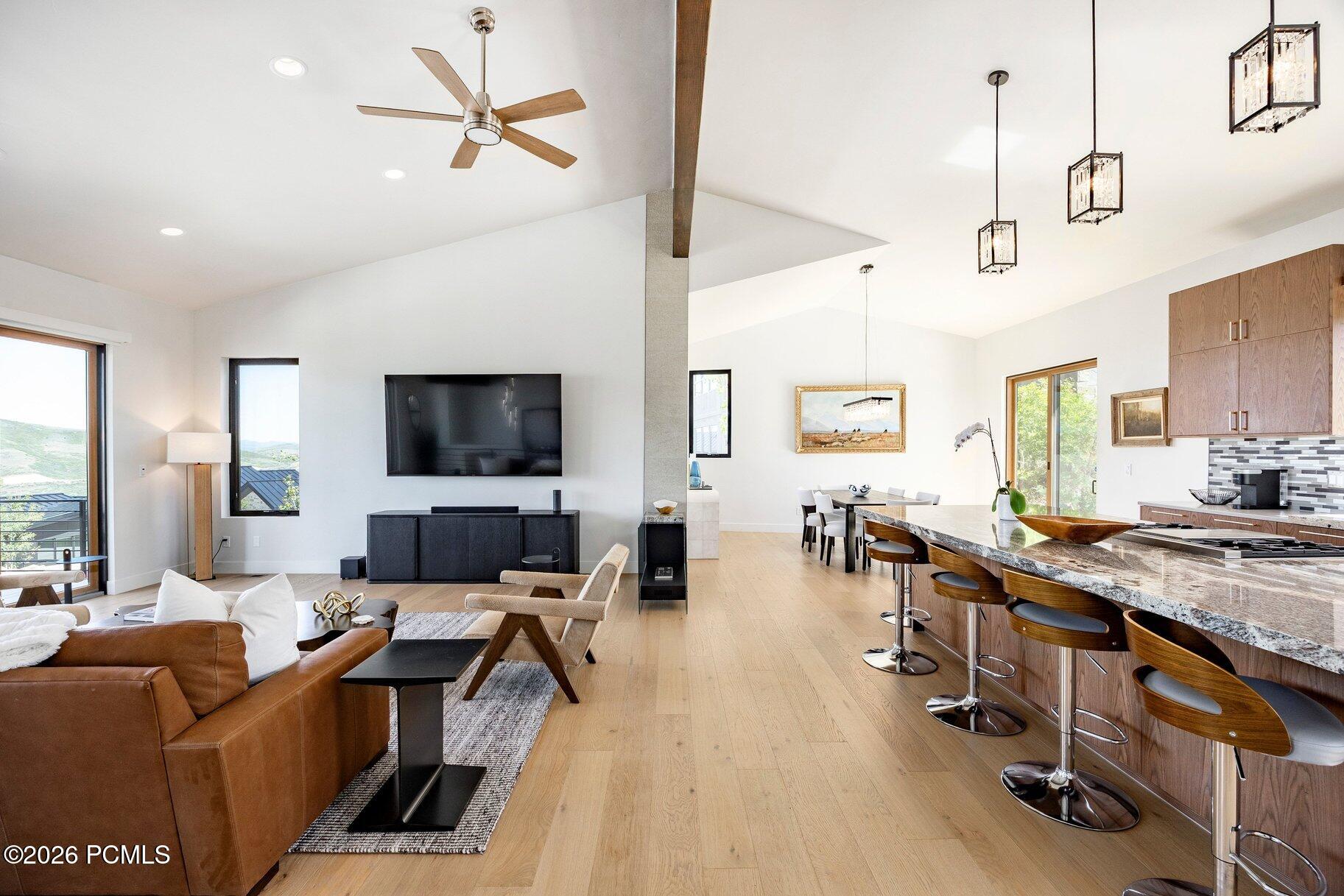 11418 N White Tail Court