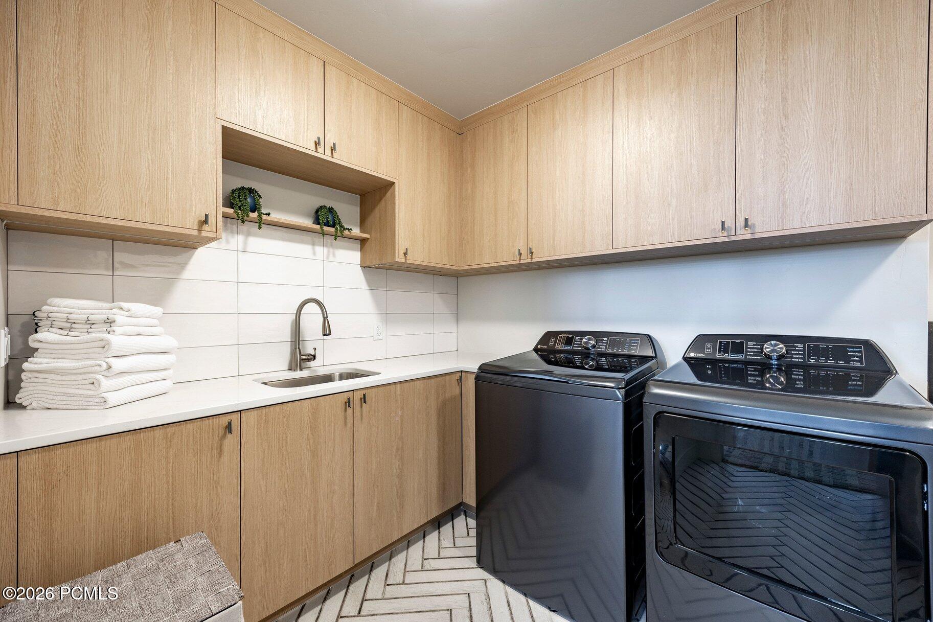 11418 N White Tail Court