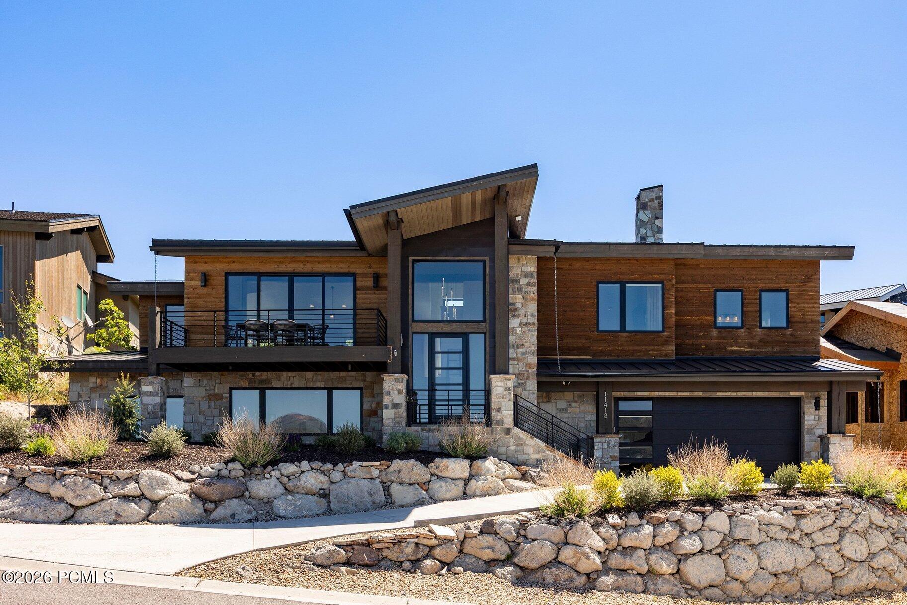 11418 N White Tail Court