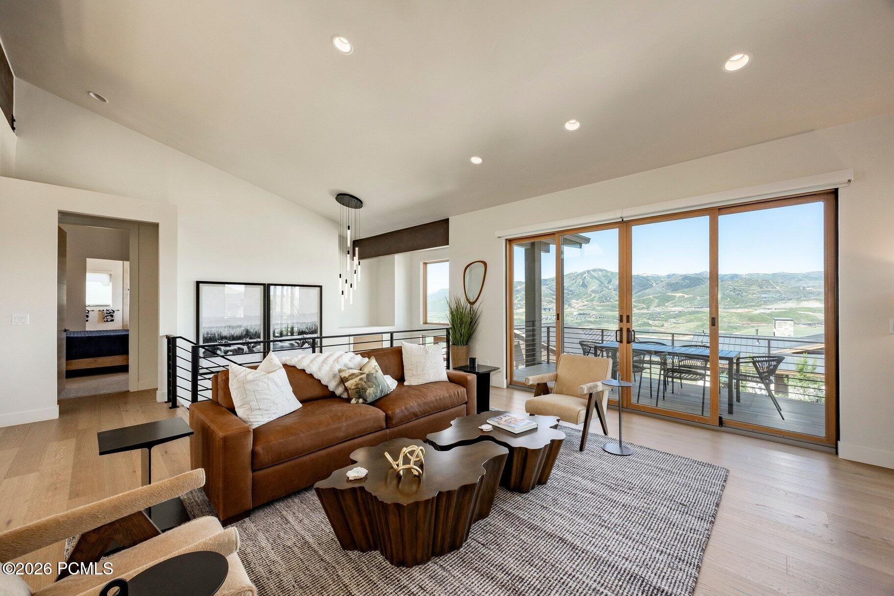 11418 N White Tail Court