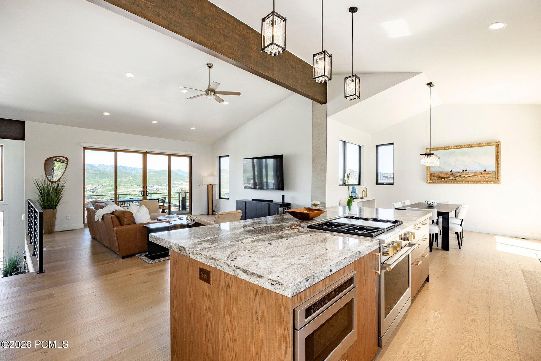 11418 N White Tail Court