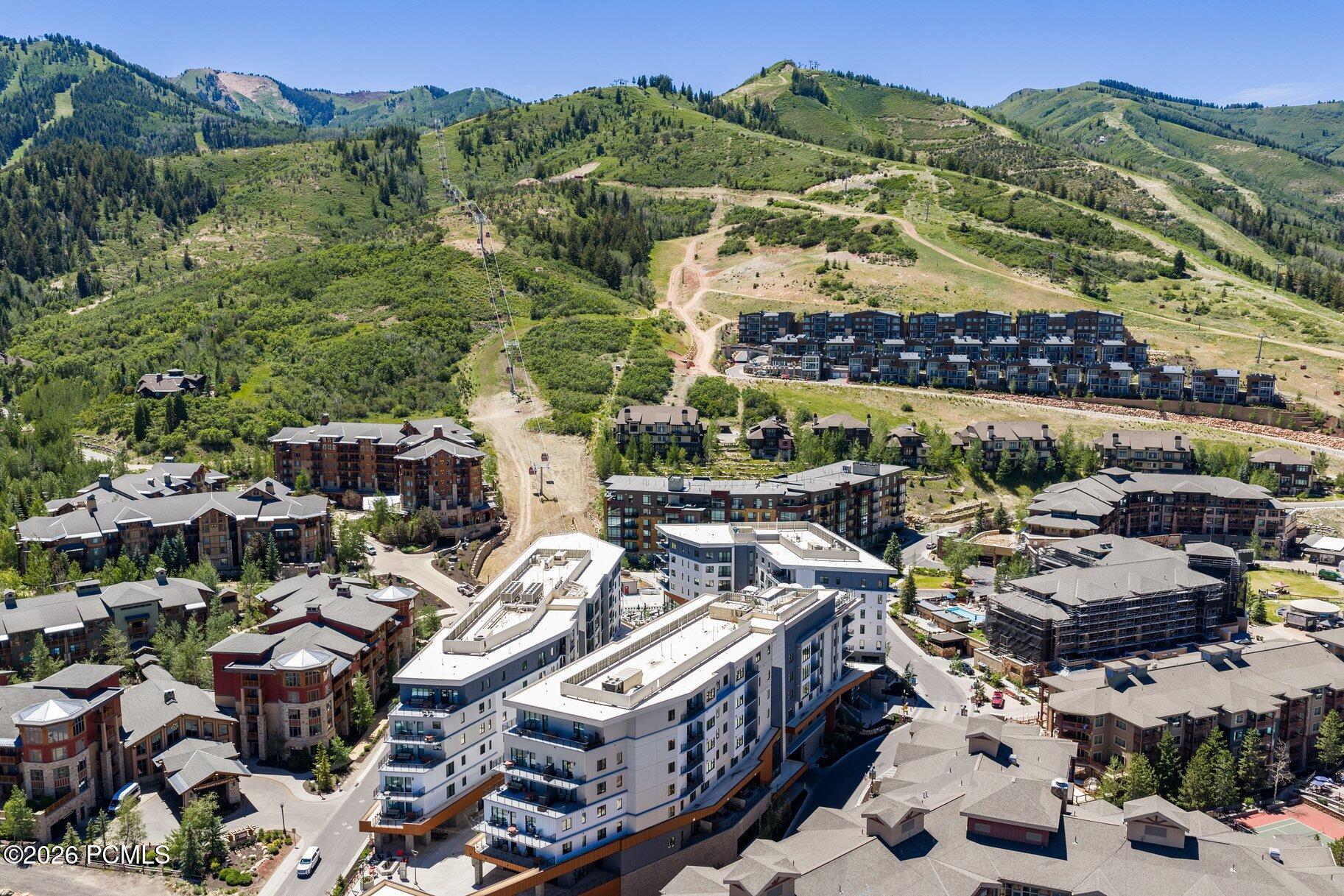 2417 W High Mountain Road 3509