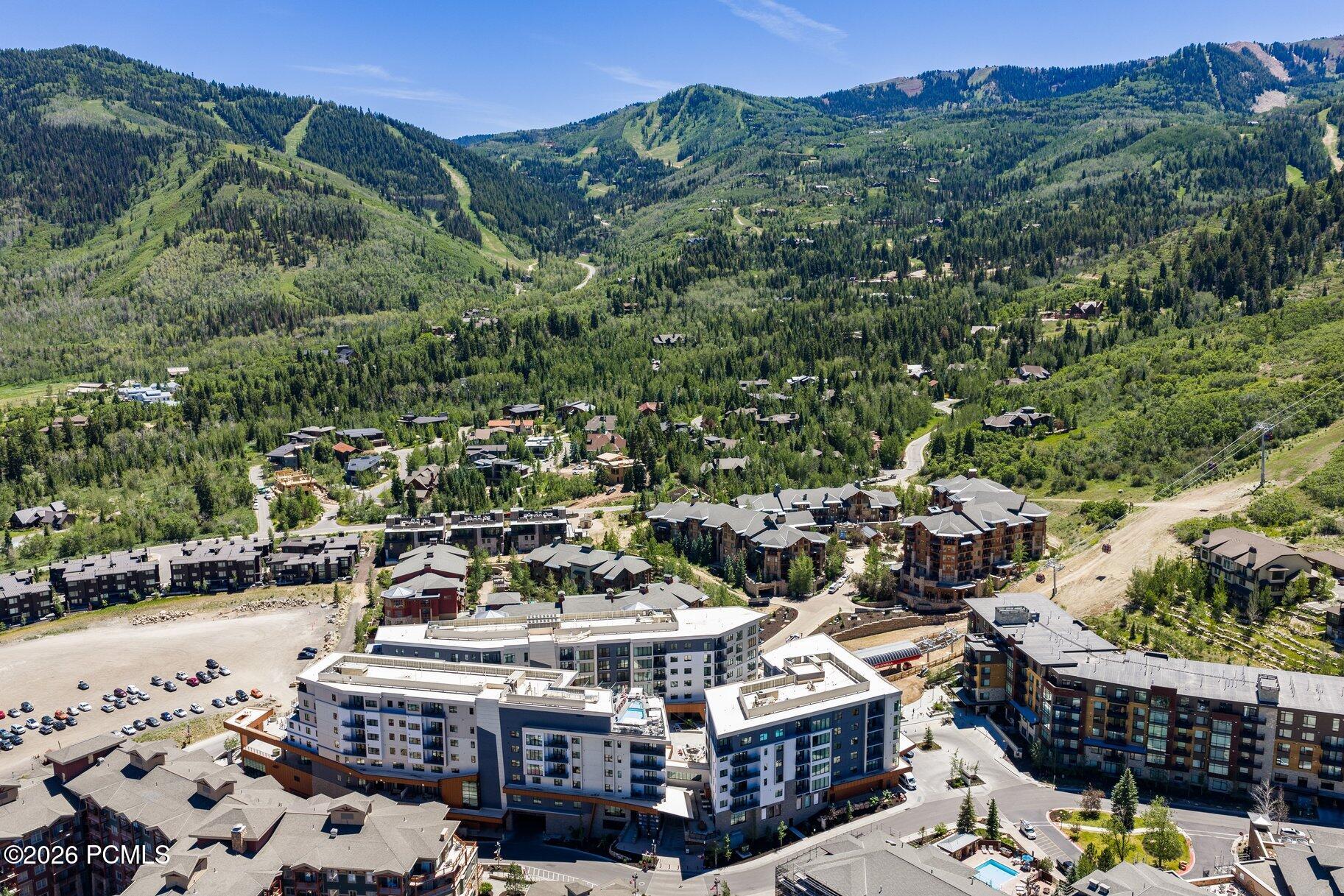 2417 W High Mountain Road 3509