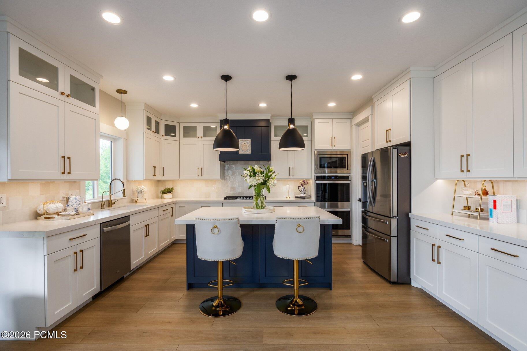 1022 E 1050 North