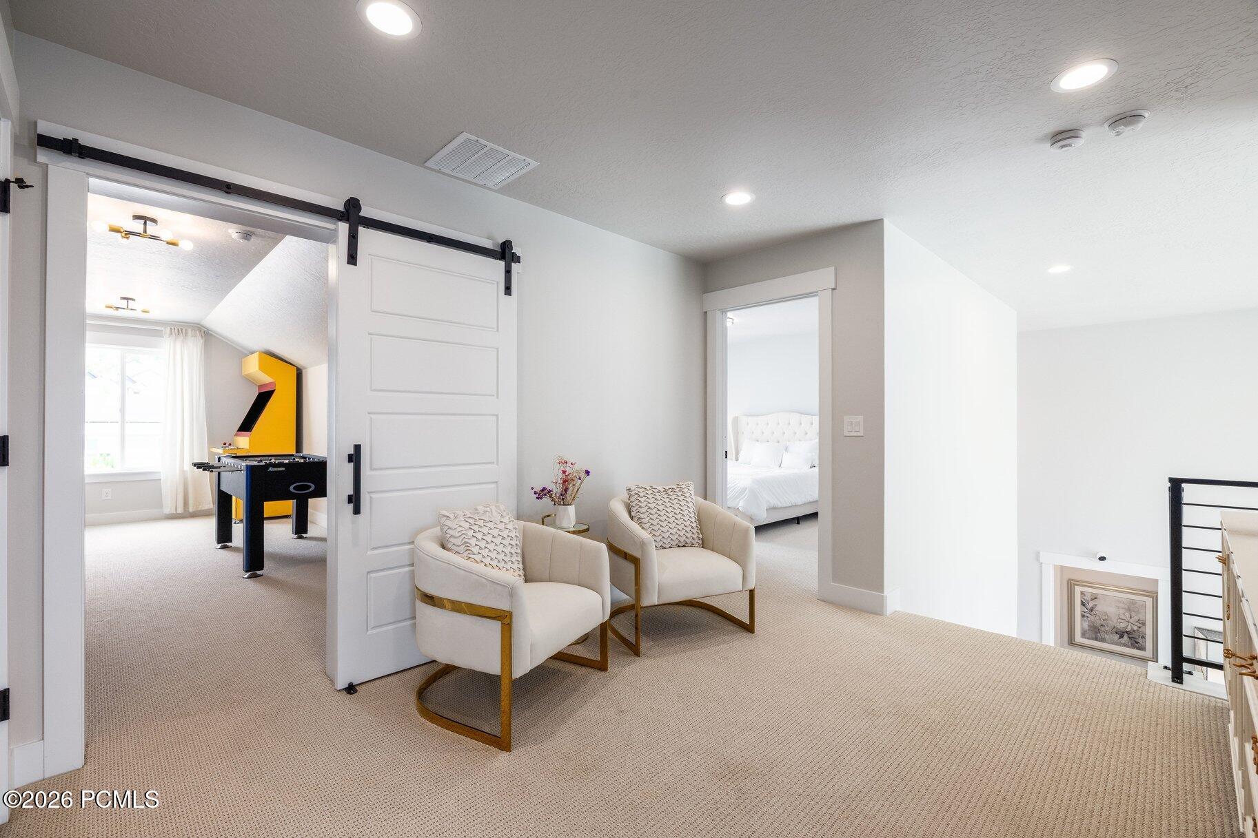 1022 E 1050 North