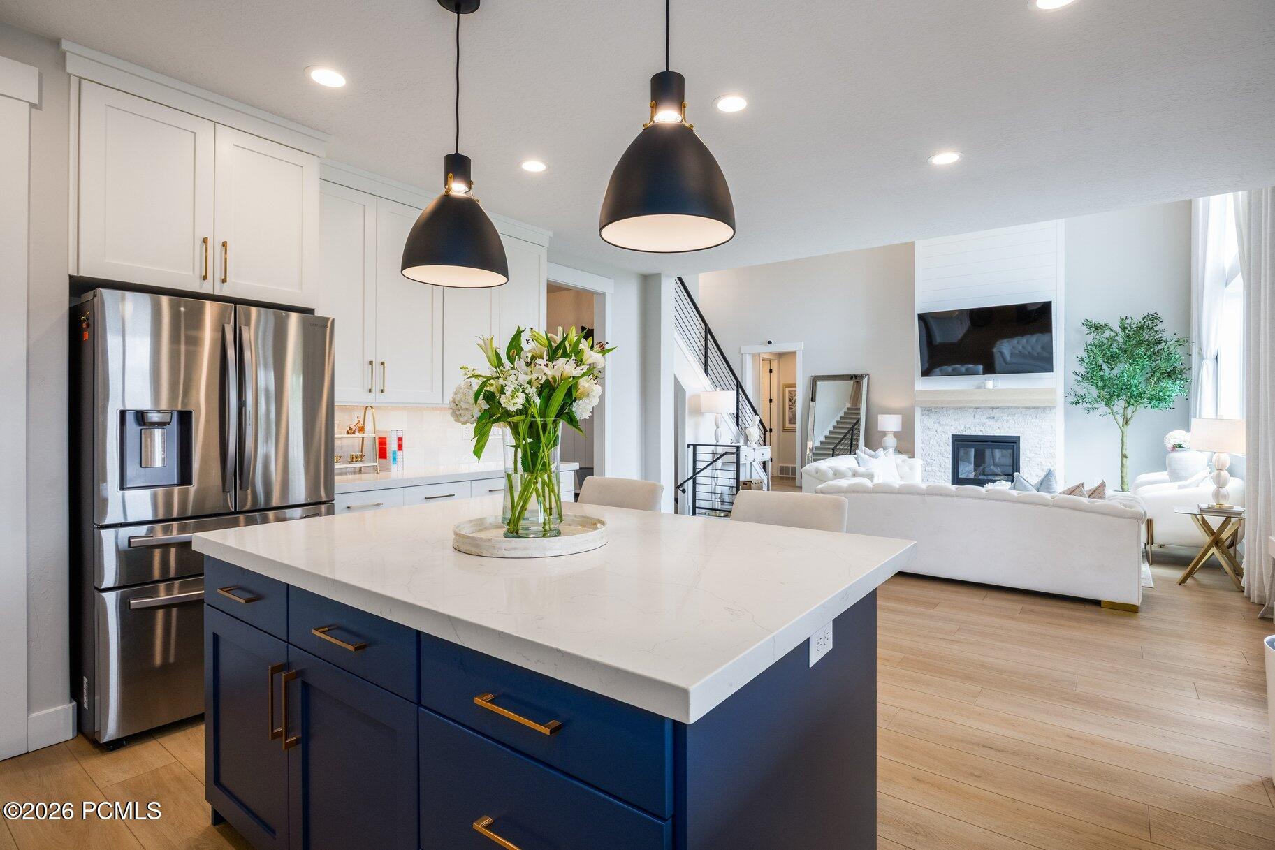 1022 E 1050 North