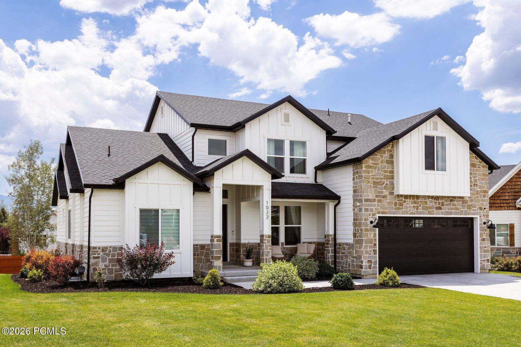 1022 E 1050 North