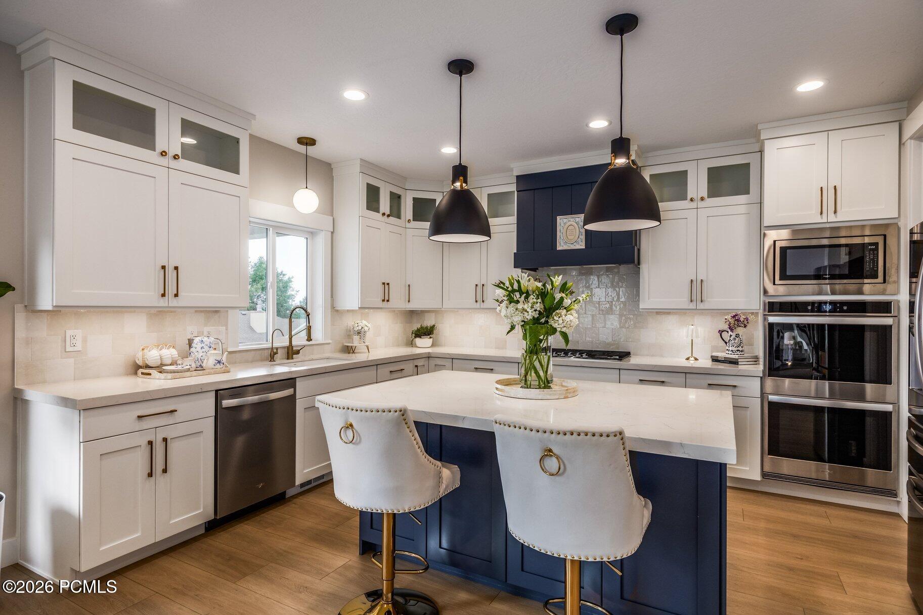 1022 E 1050 North