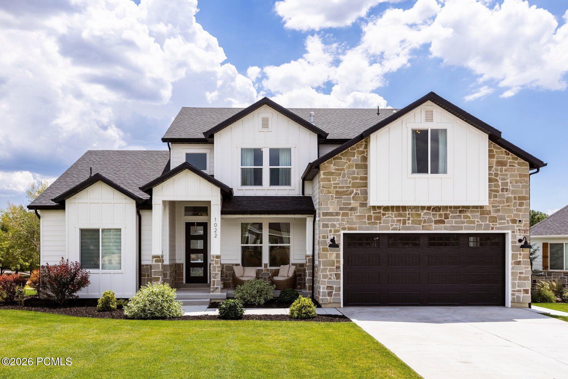 1022 E 1050 North
