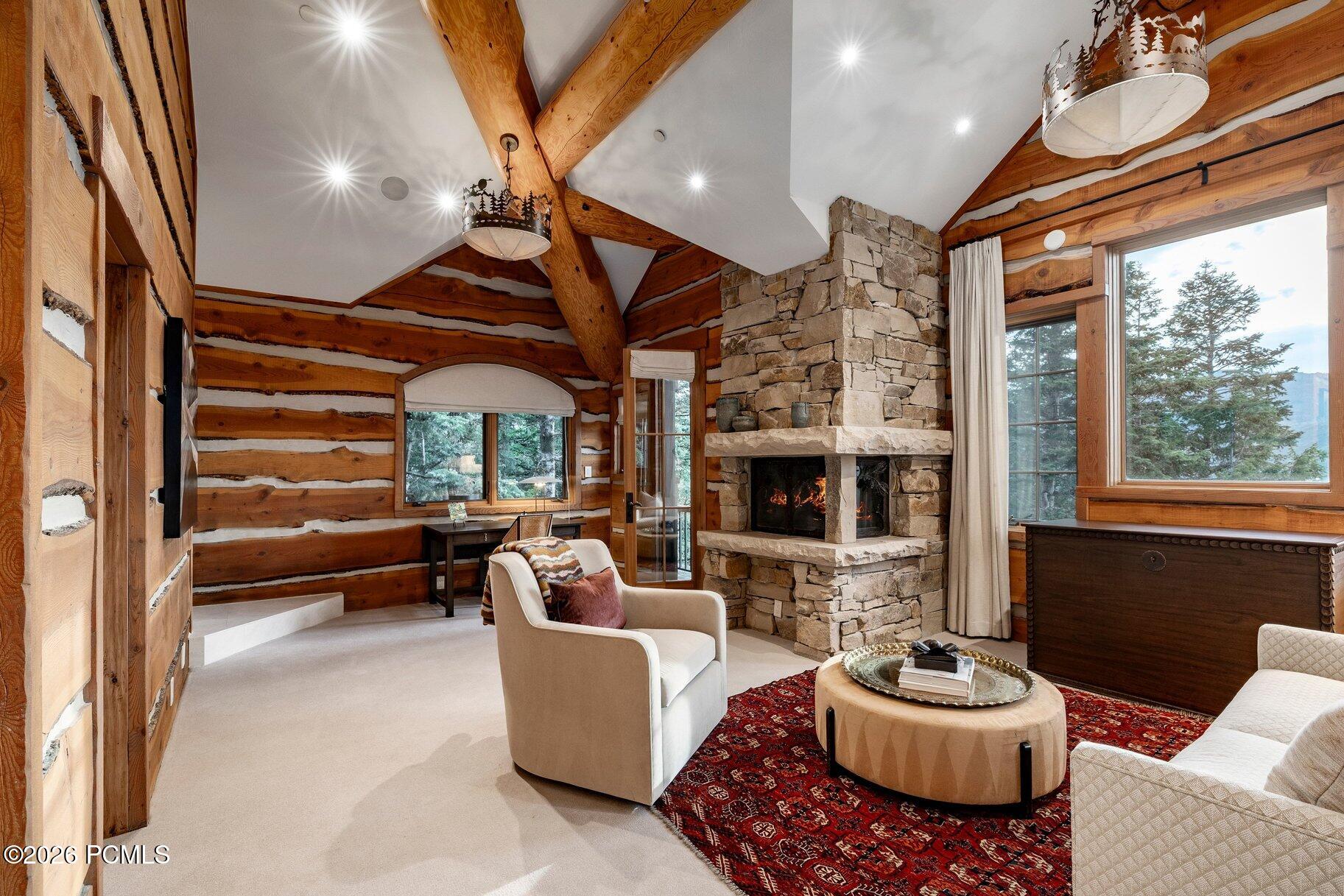 8045 Woodland View Drive