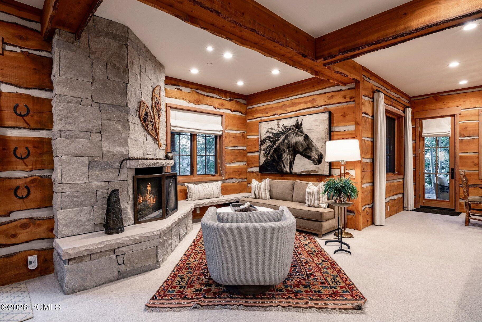 8045 Woodland View Drive