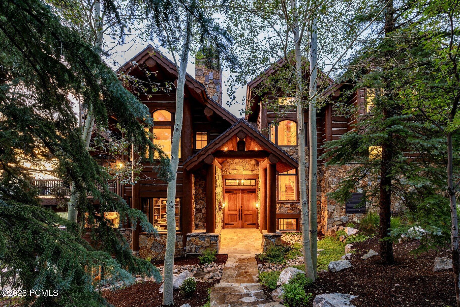 8045 Woodland View Drive