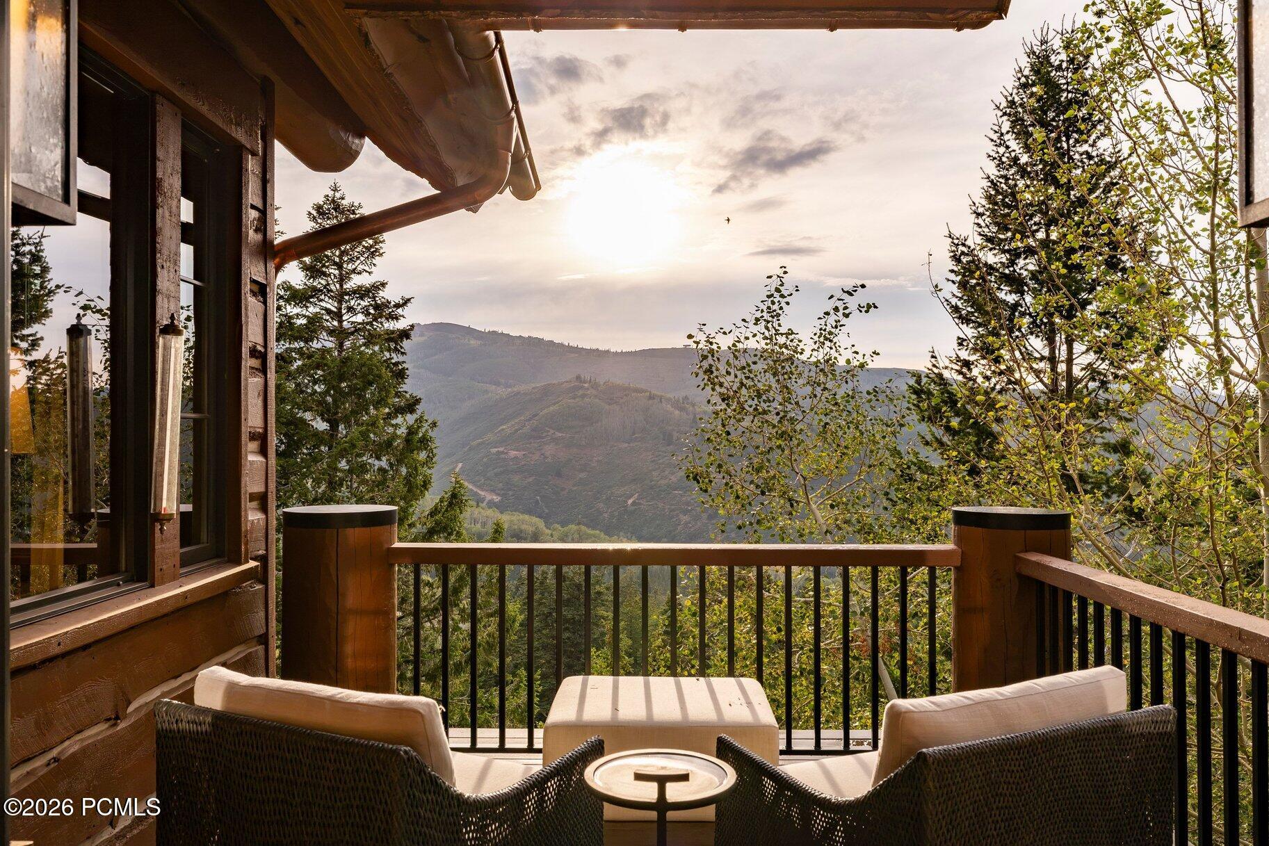 8045 Woodland View Drive
