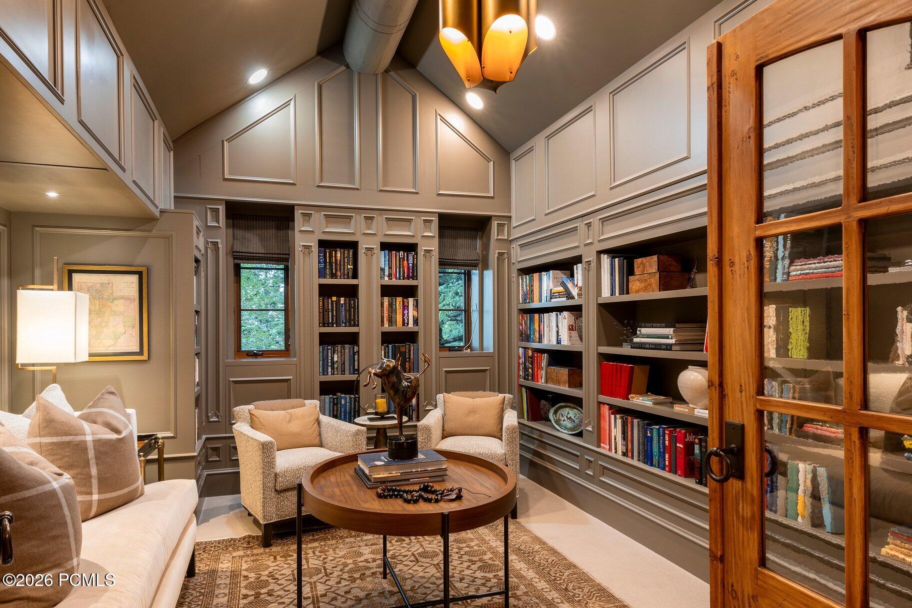 8045 Woodland View Drive