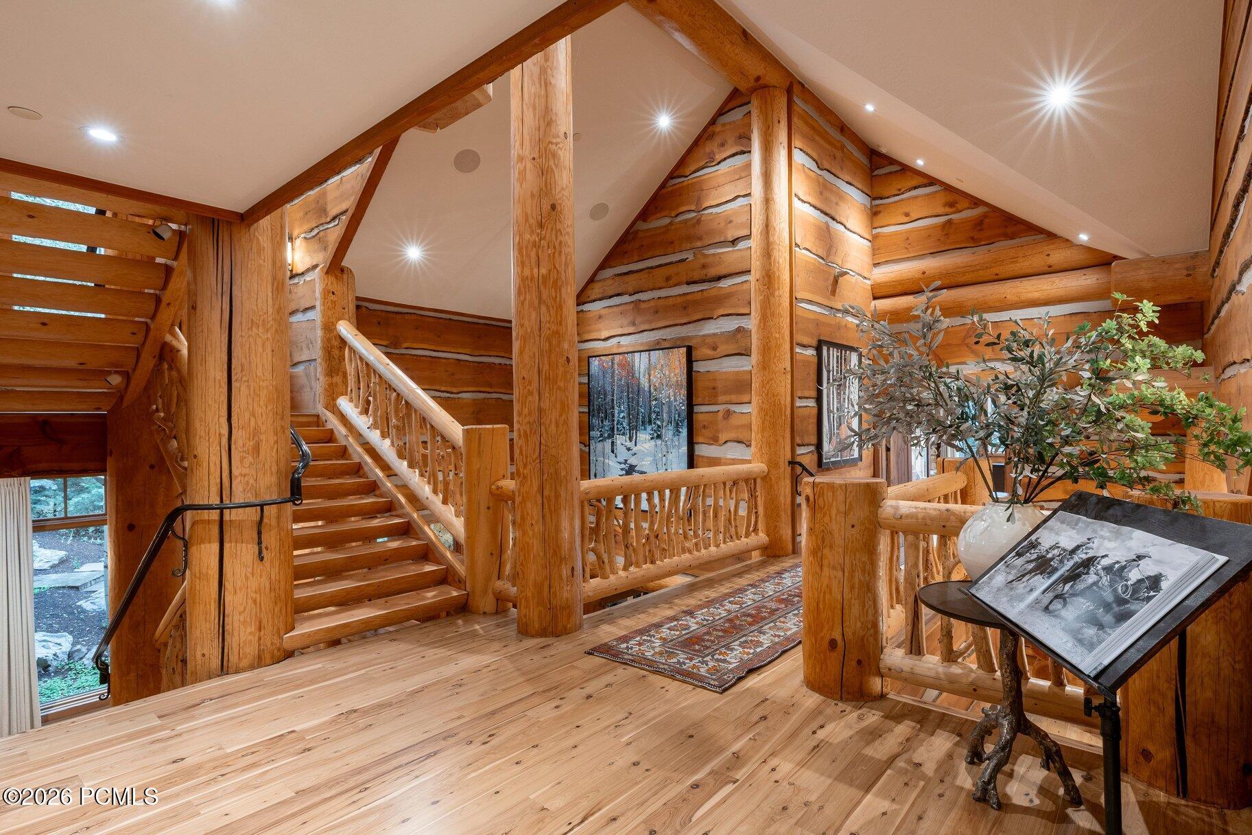 8045 Woodland View Drive