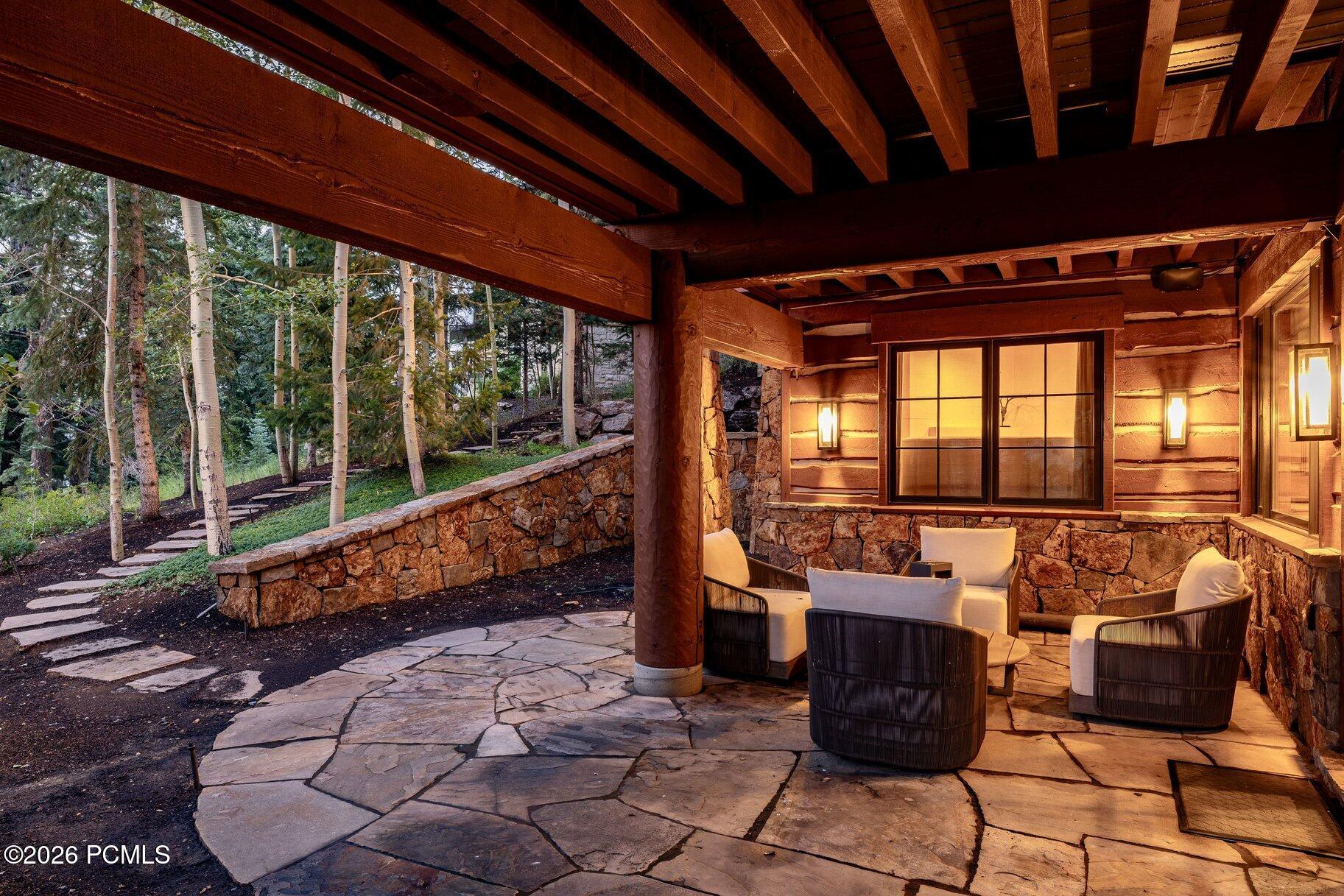 8045 Woodland View Drive