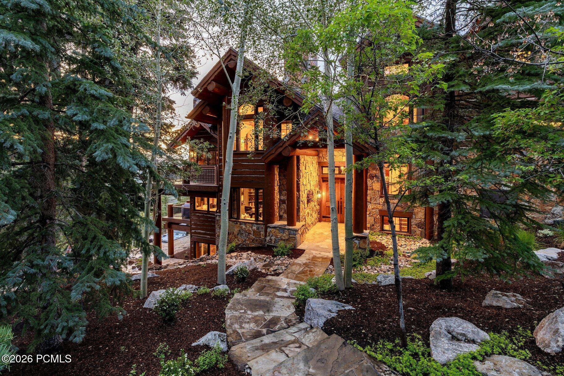 8045 Woodland View Drive