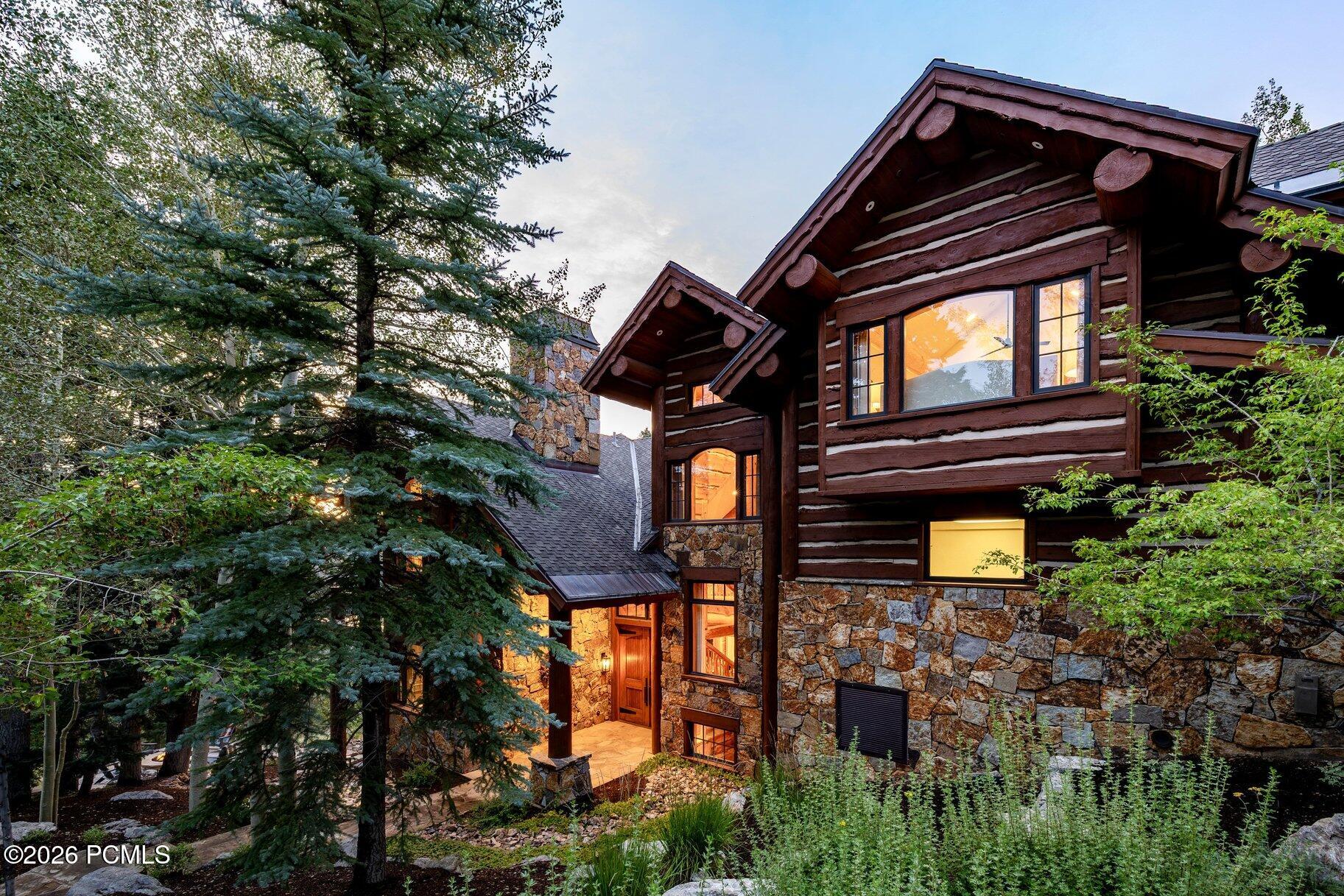 8045 Woodland View Drive