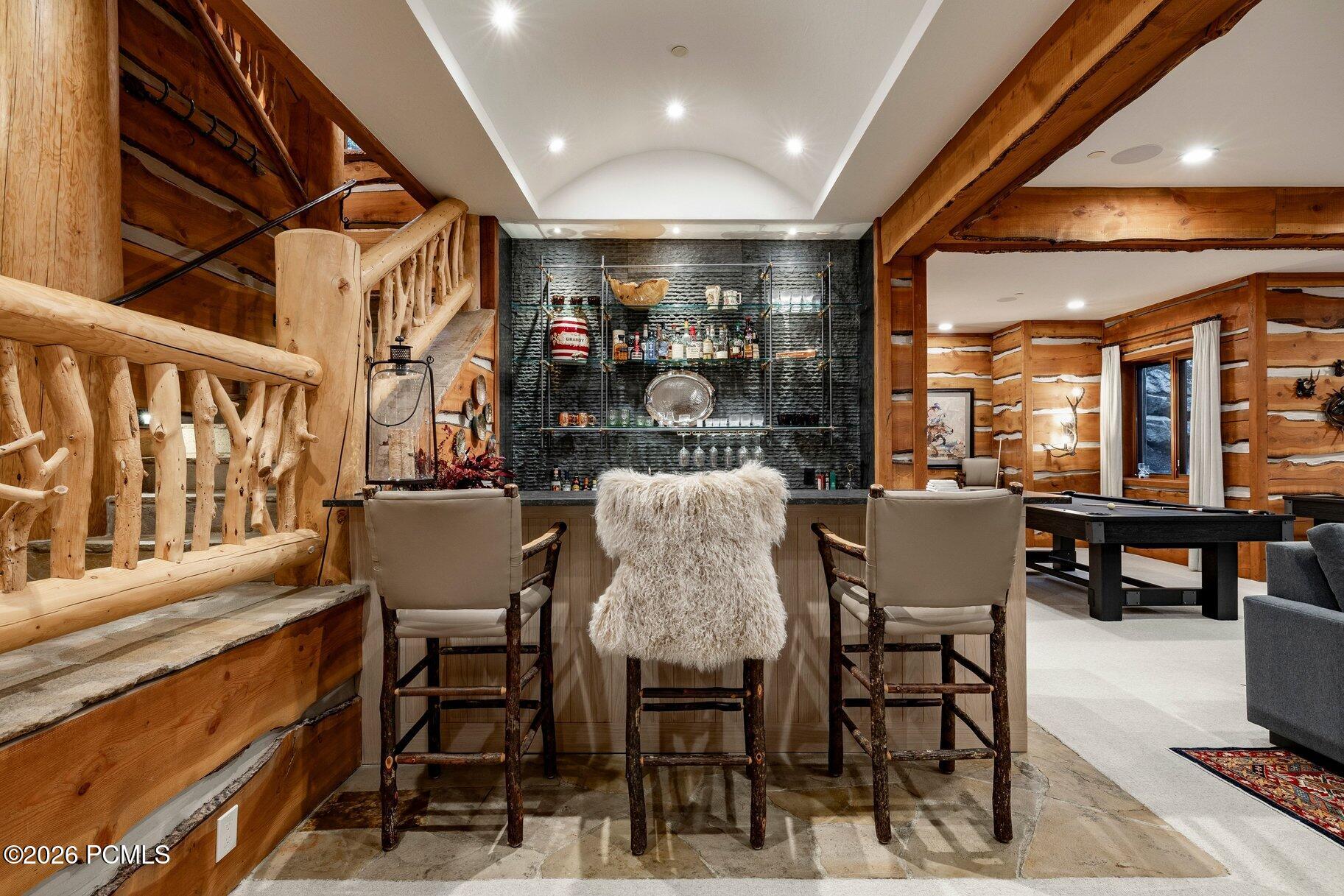 8045 Woodland View Drive