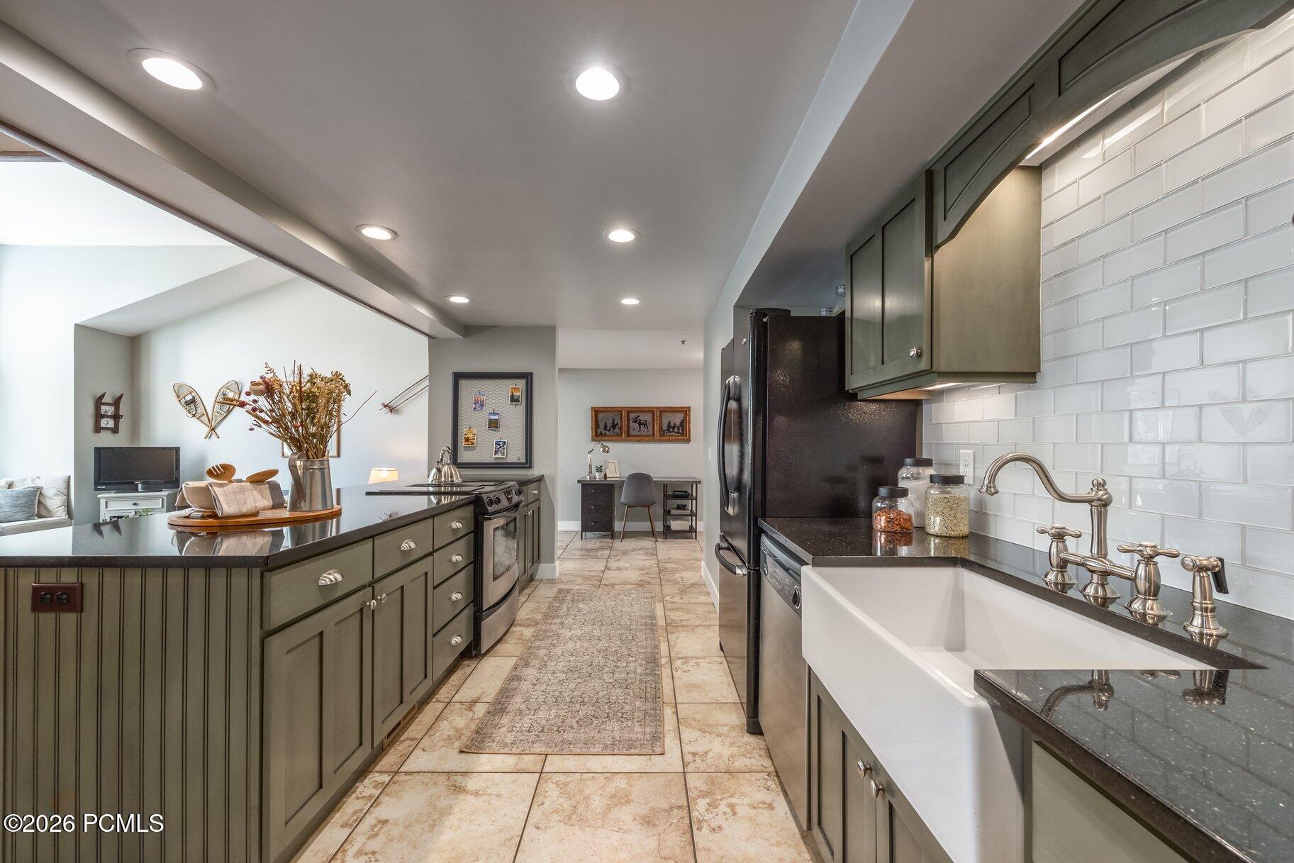 1209 Stonebridge Circle