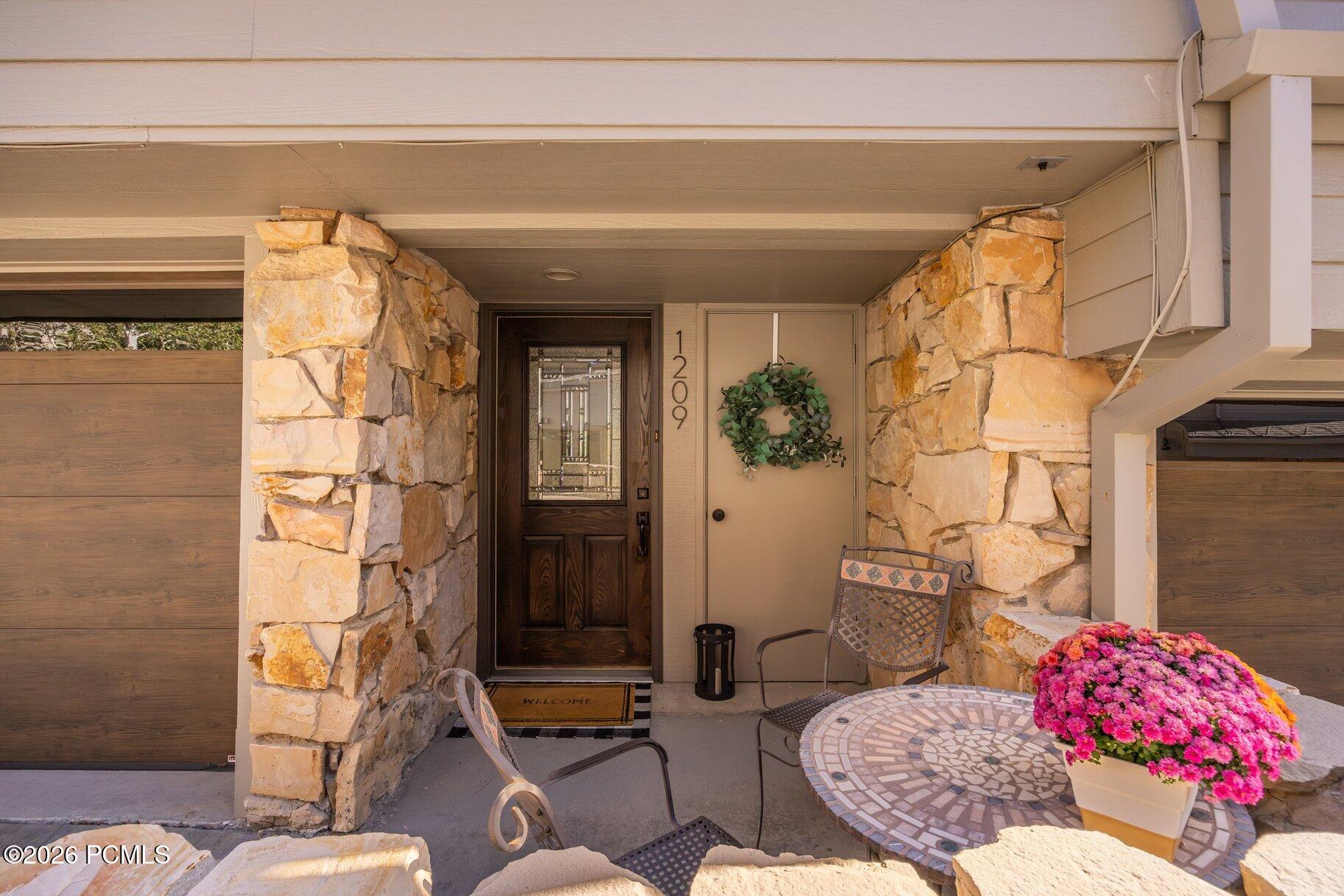 1209 Stonebridge Circle