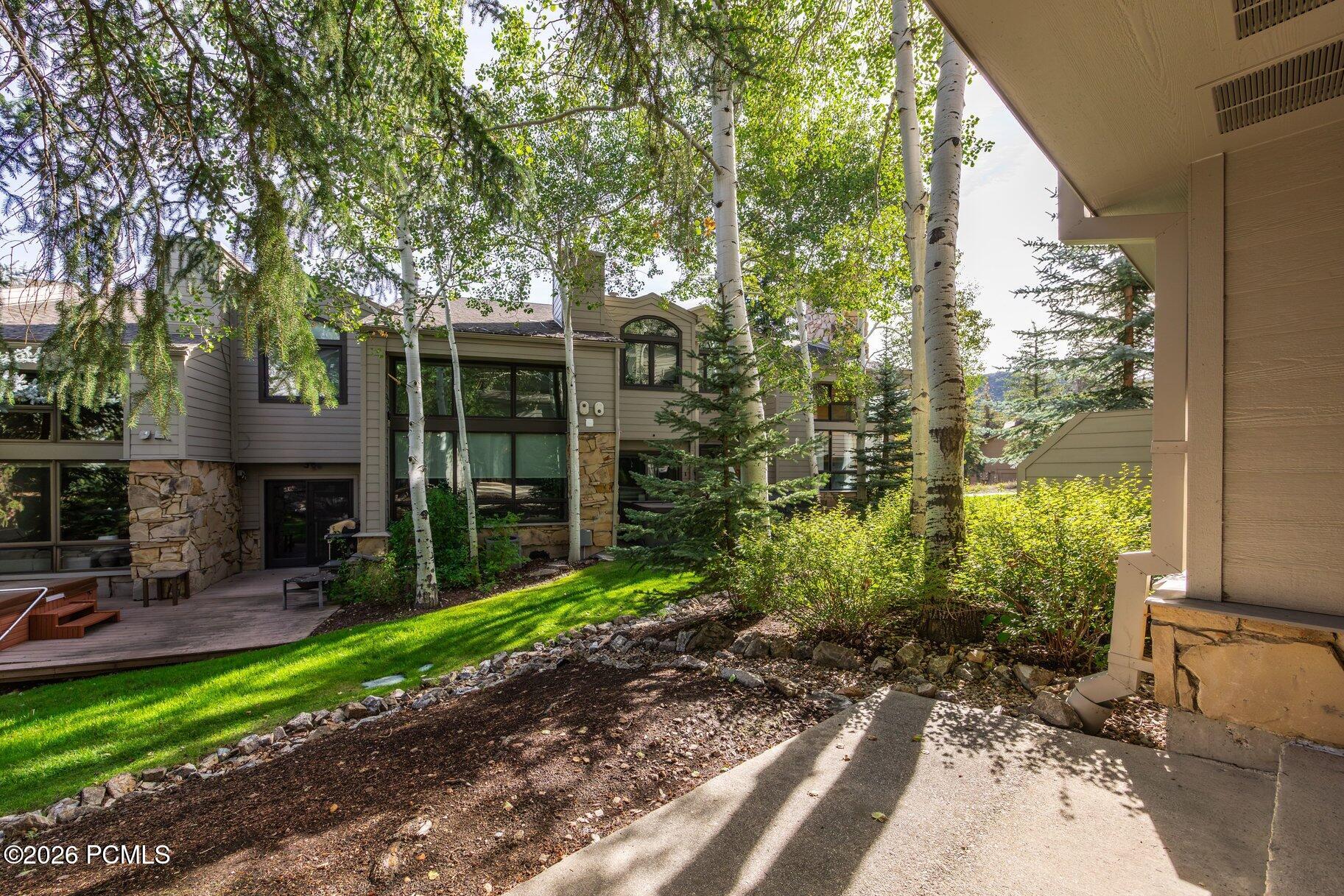 1209 Stonebridge Circle