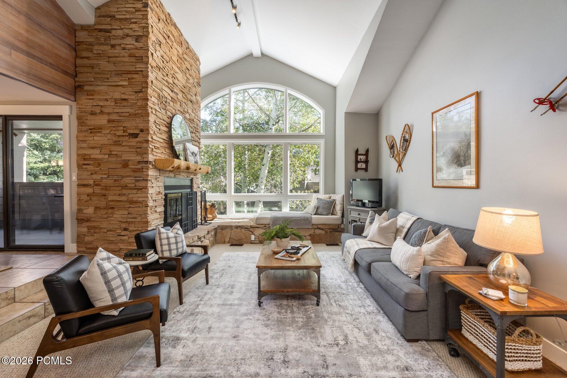 1209 Stonebridge Circle