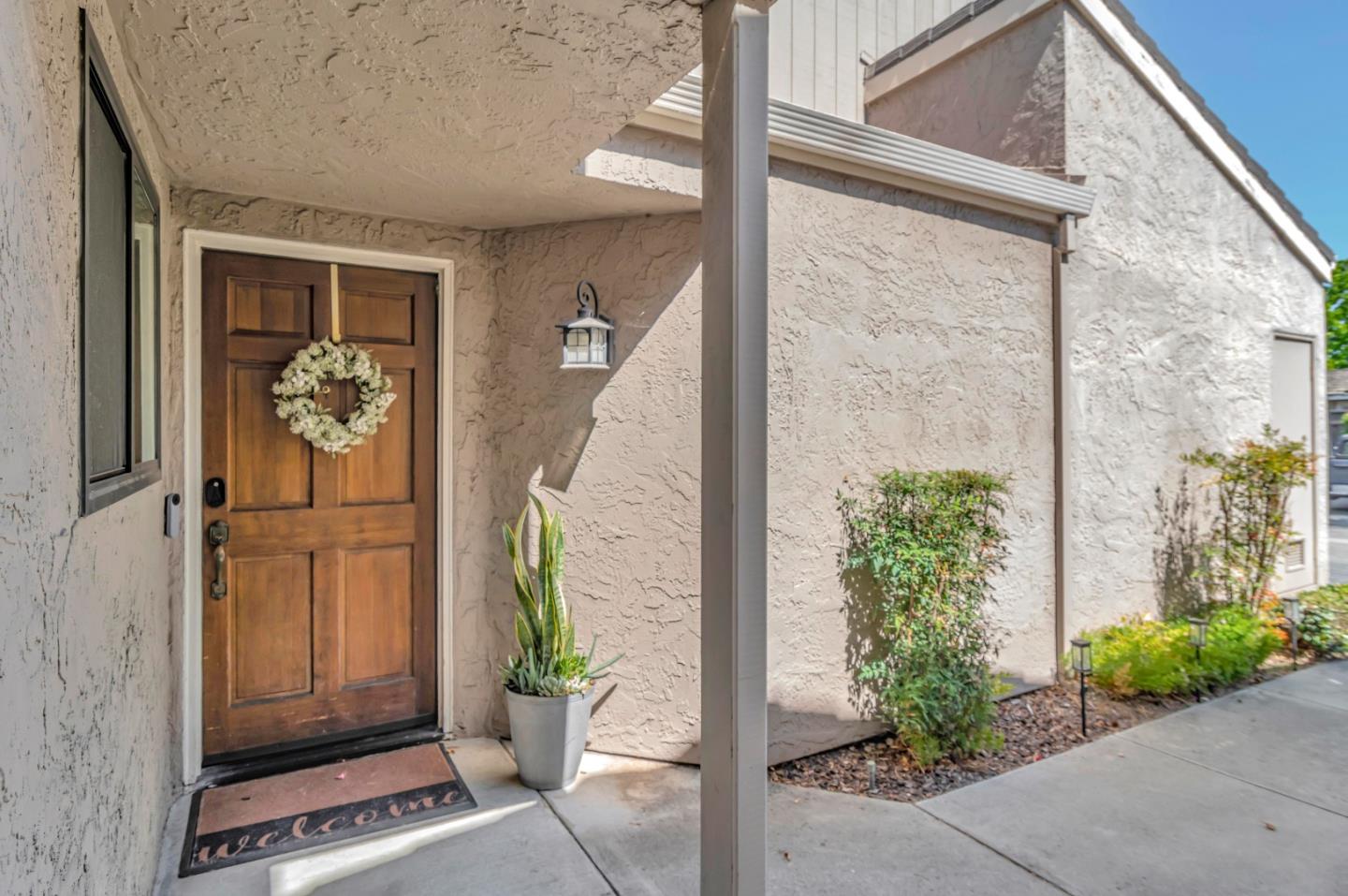 1008 Villa Maria Court