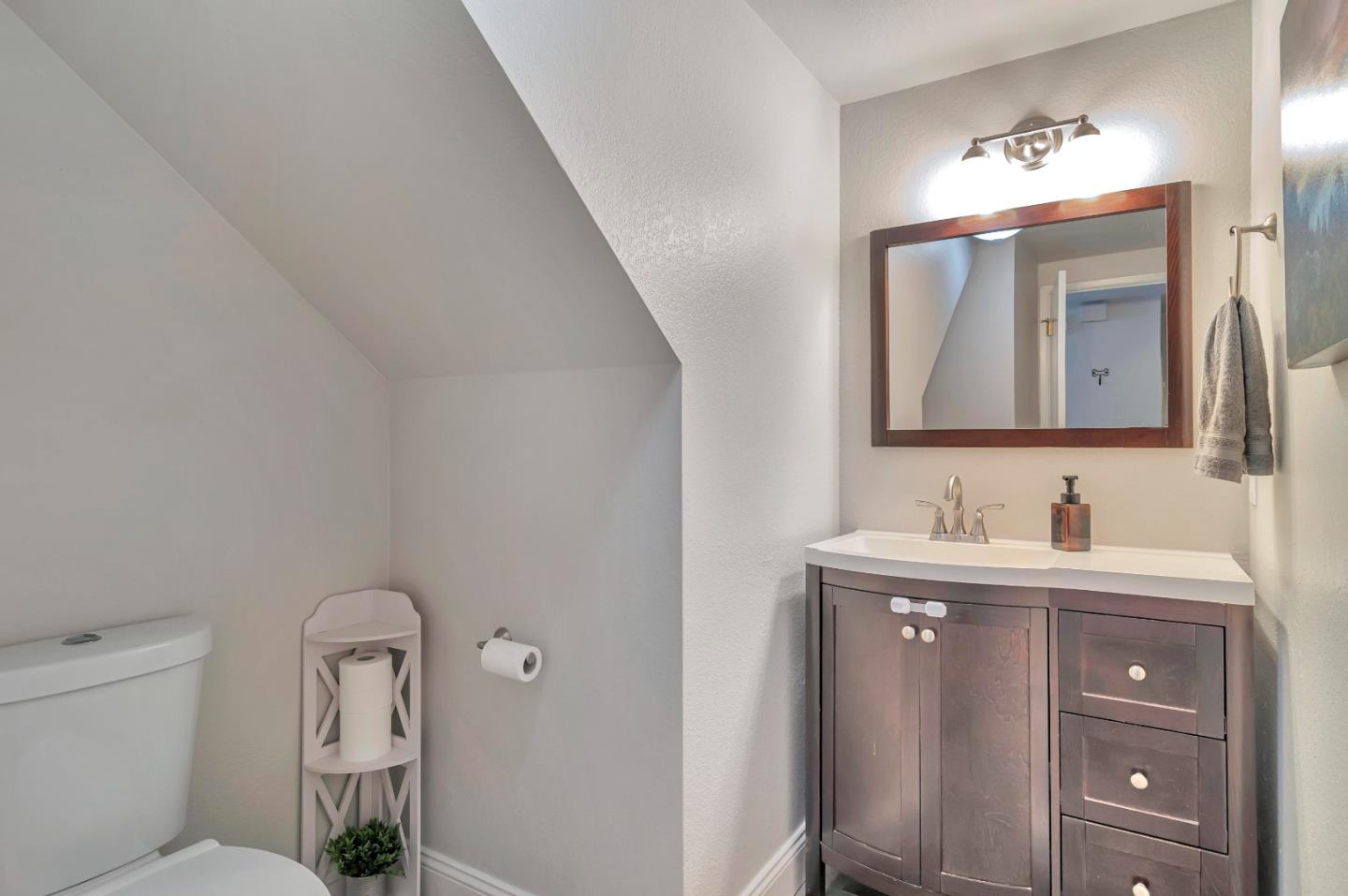 1008 Villa Maria Court