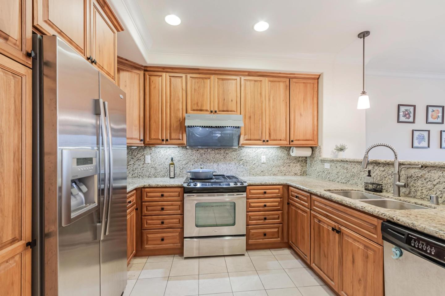 2881 Meridian AVE 256