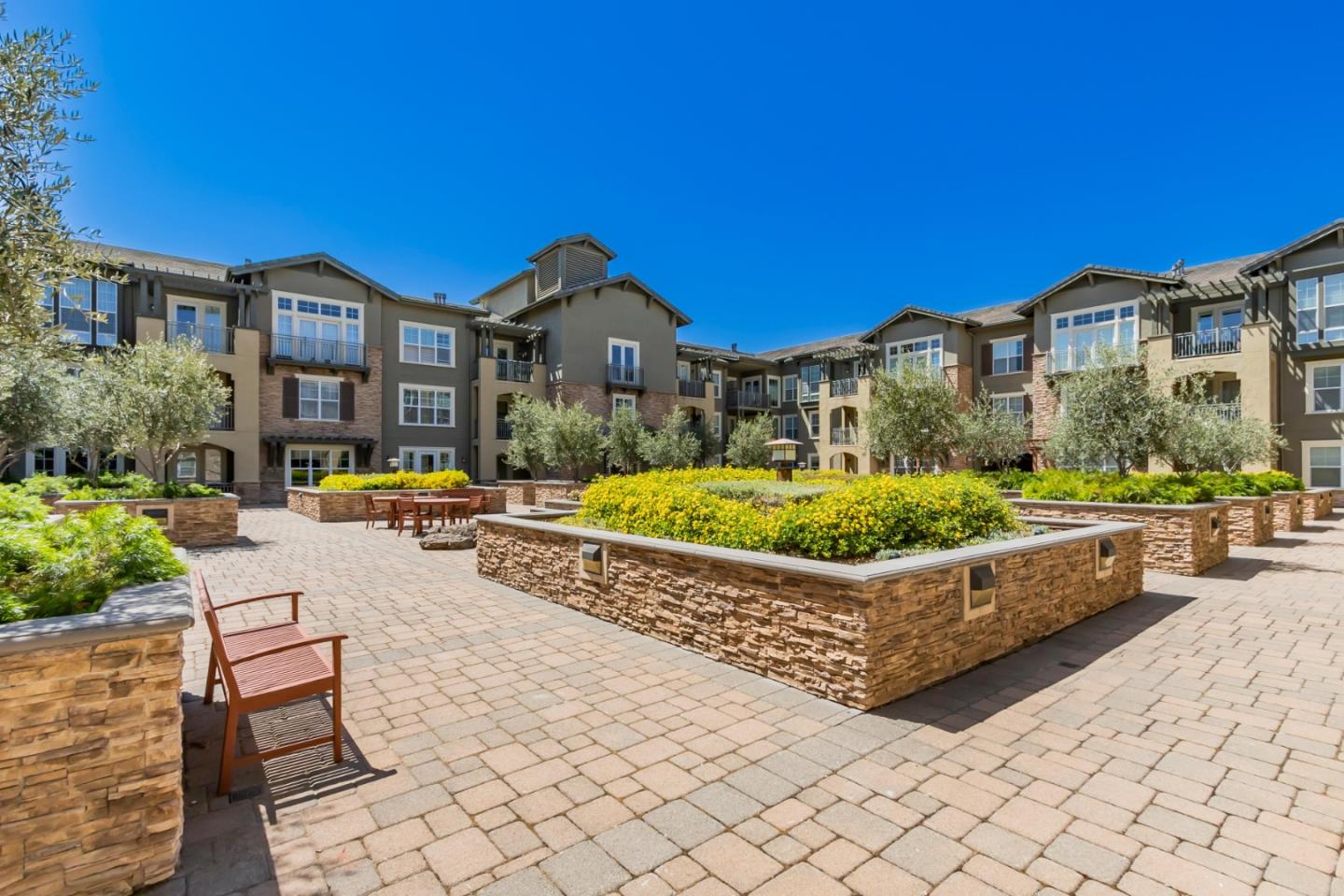 2881 Meridian AVE 256