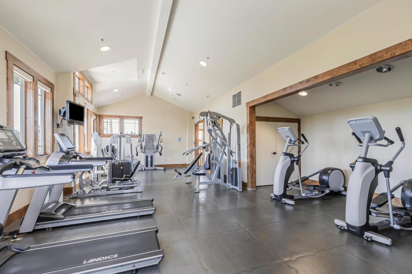 2881 Meridian AVE 256