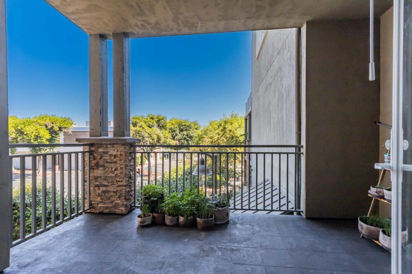2881 Meridian AVE 256
