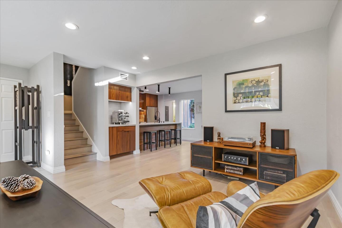 1126 Shenandoah DR