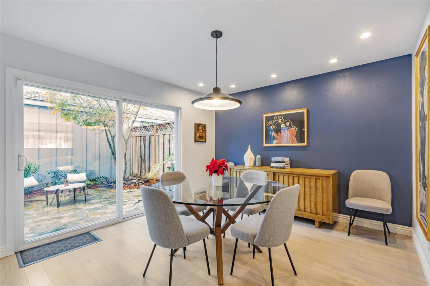 1126 Shenandoah DR