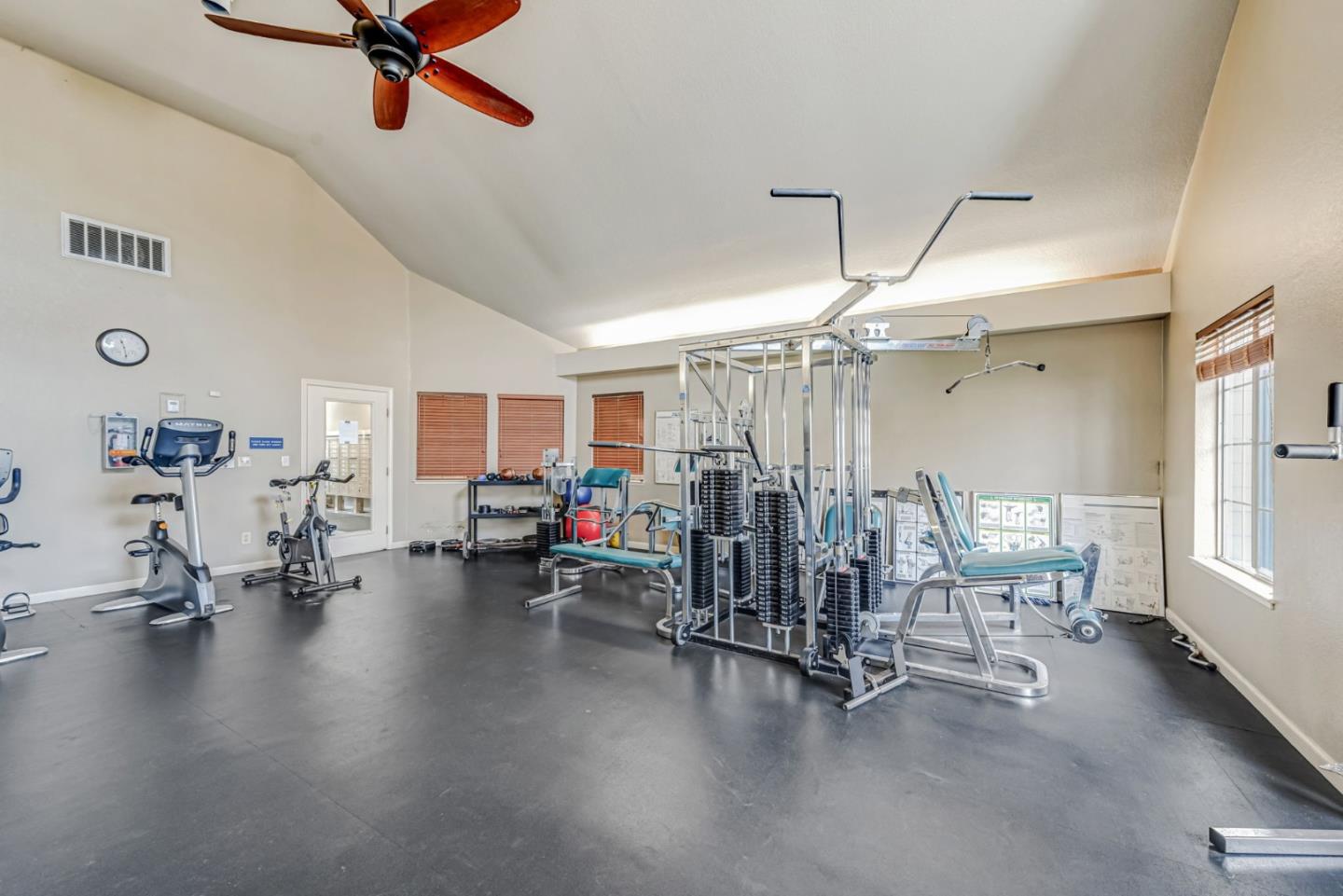 980 Lake Isabella WAY