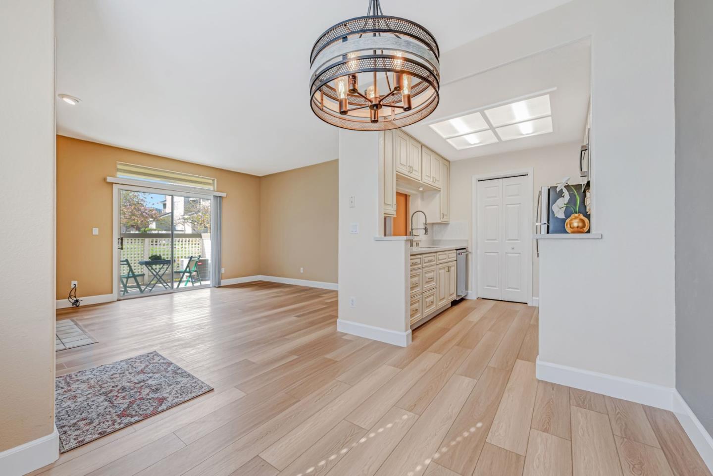 980 Lake Isabella WAY