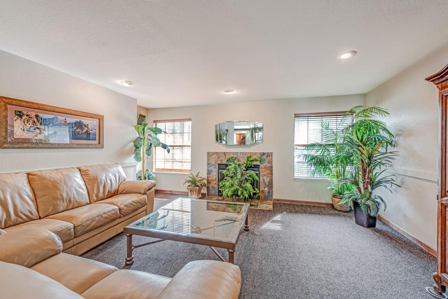 980 Lake Isabella WAY