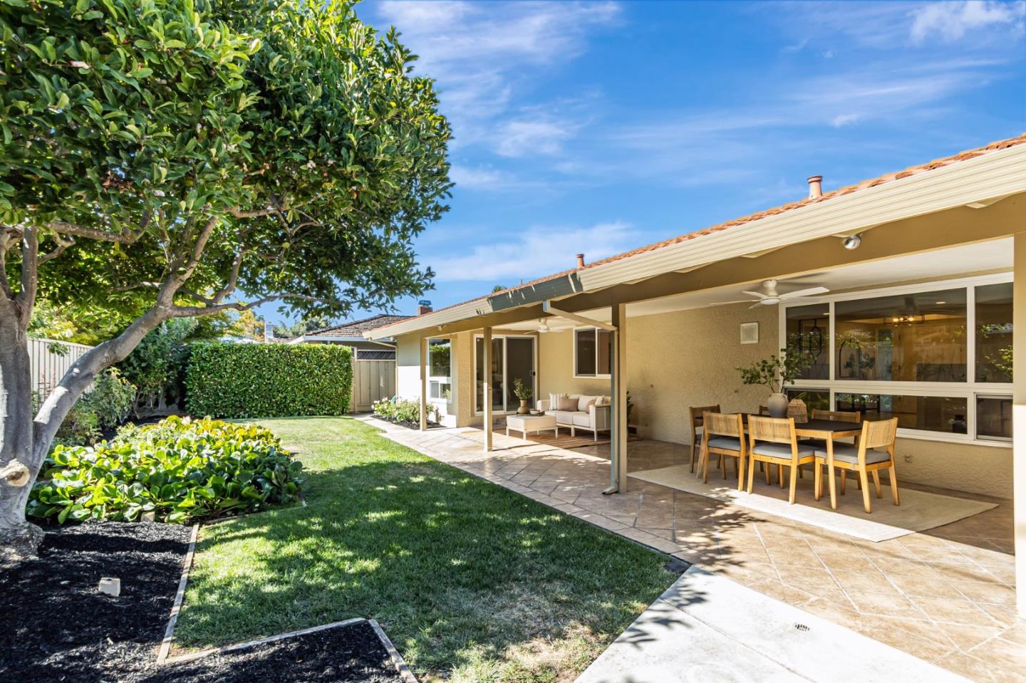 2143 Mulberry Circle