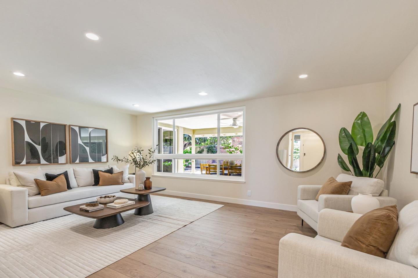 2143 Mulberry Circle