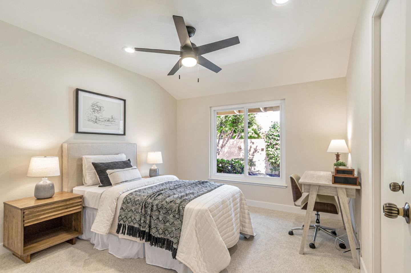 2143 Mulberry Circle