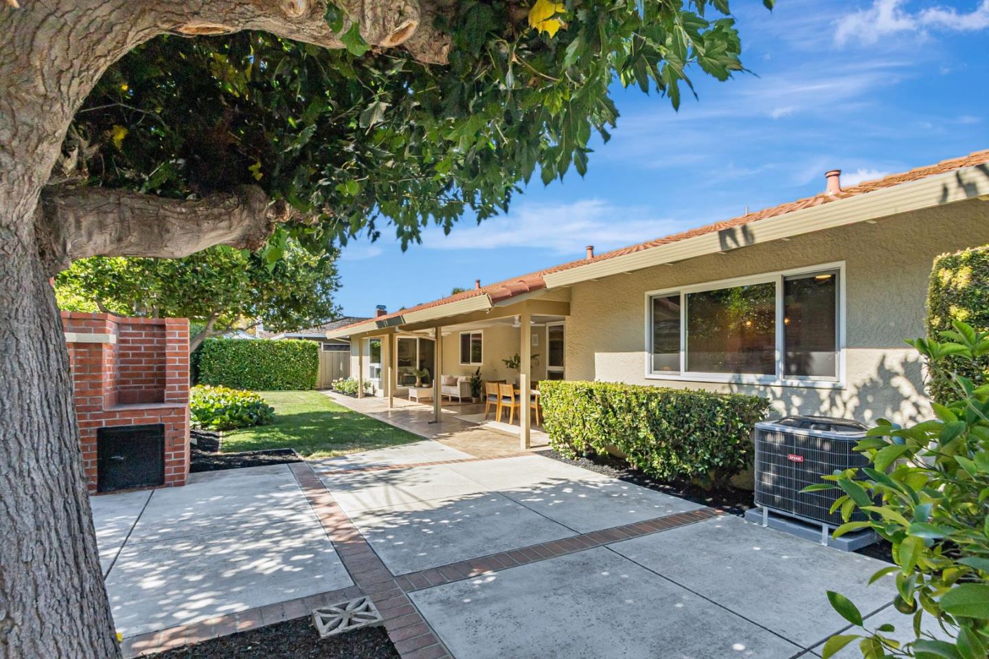 2143 Mulberry Circle