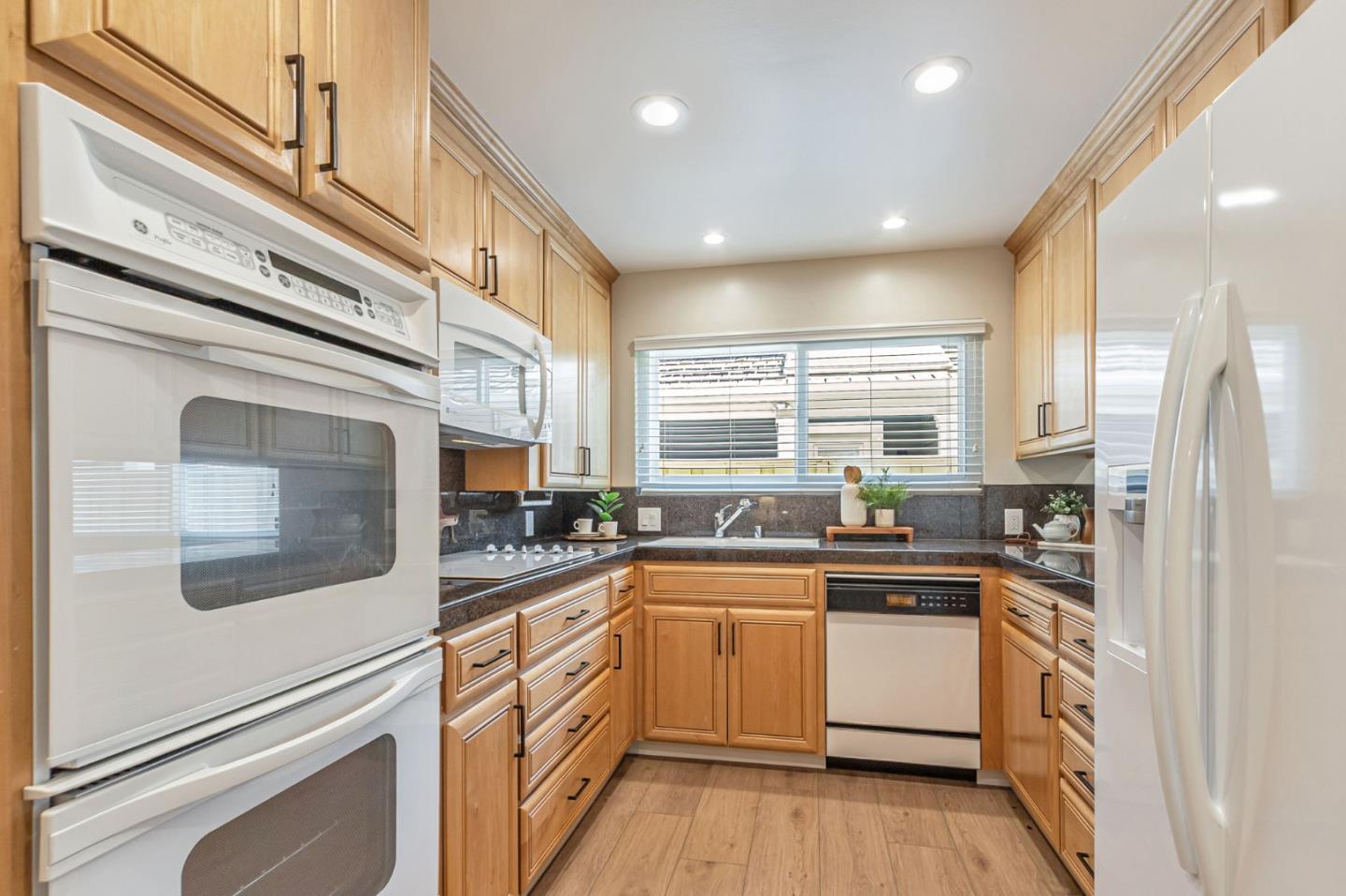 2143 Mulberry Circle