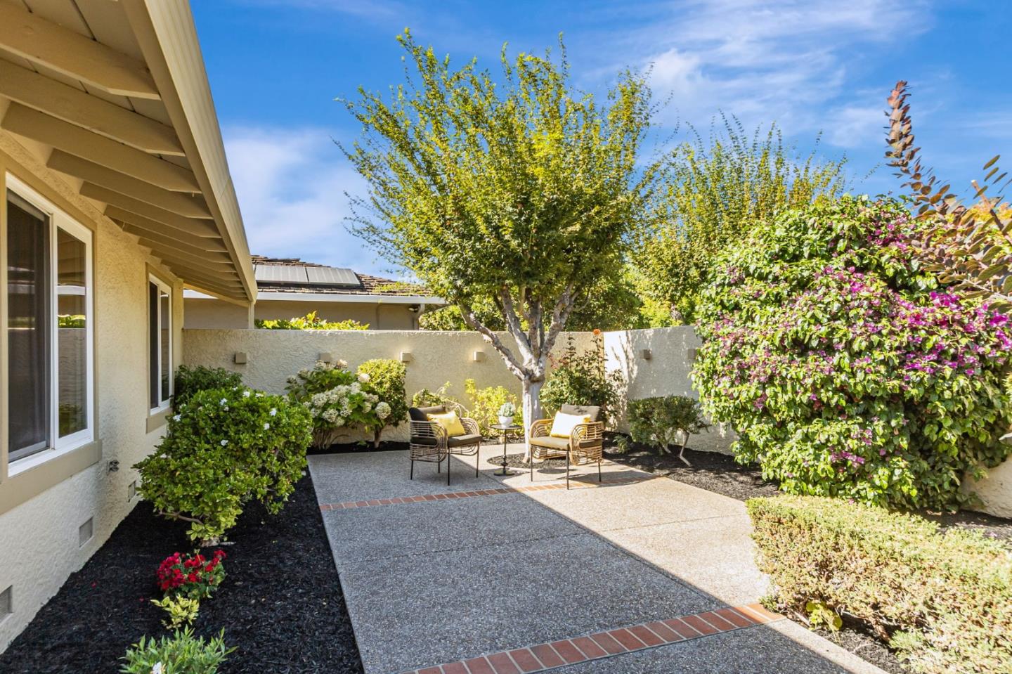 2143 Mulberry Circle