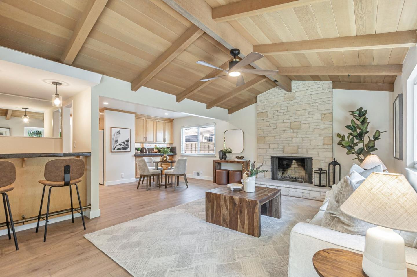 2143 Mulberry Circle
