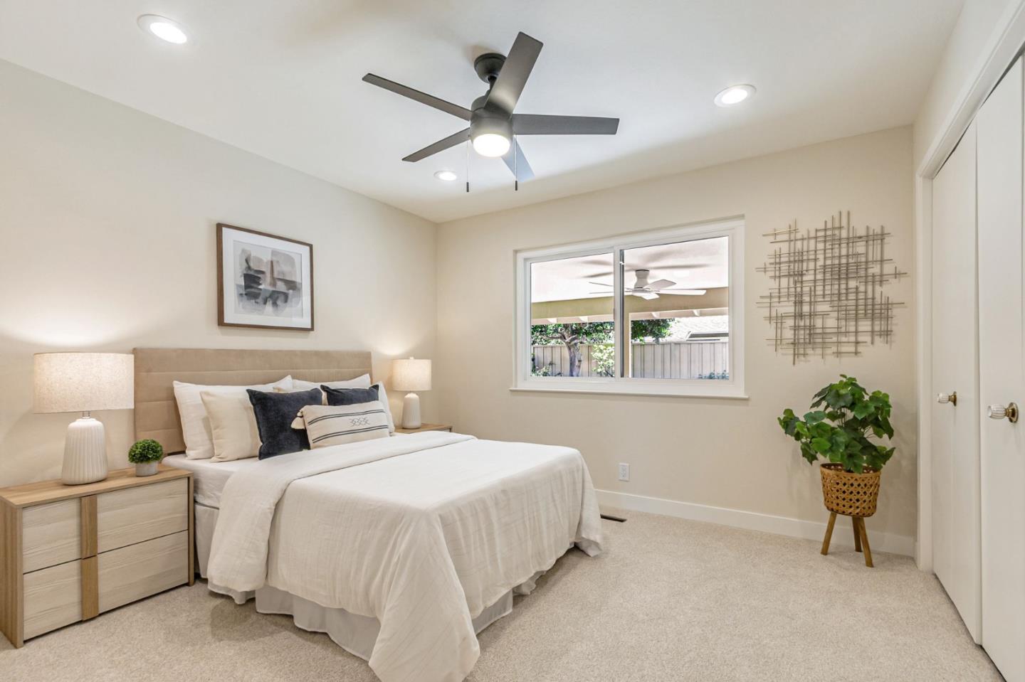 2143 Mulberry Circle