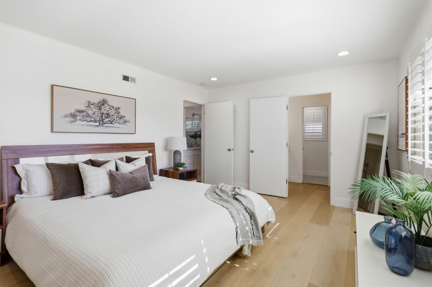 2260 Constitution Drive