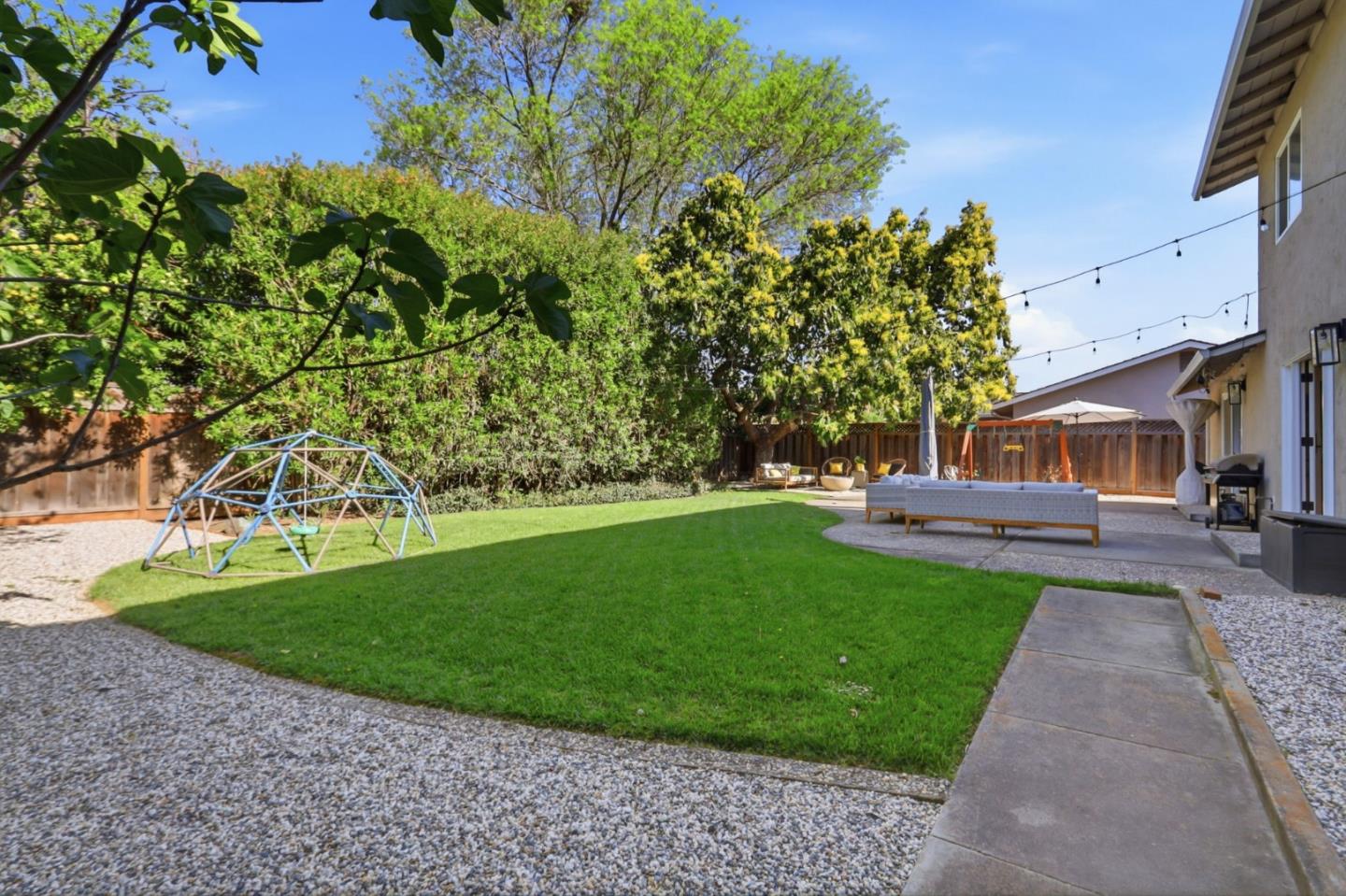 2260 Constitution Drive