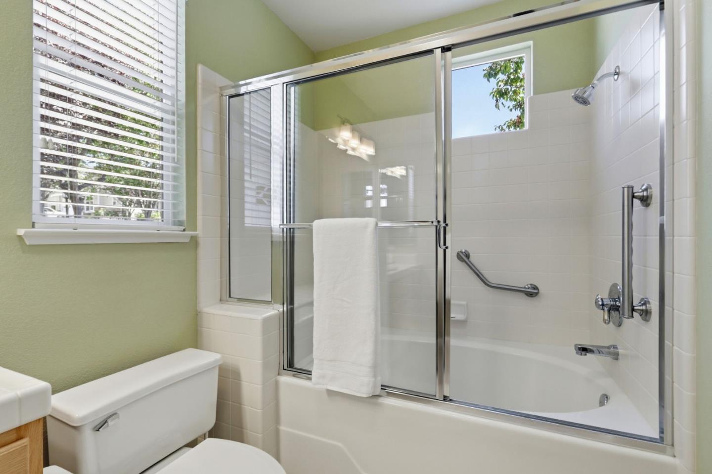 9066 Village View LOOP