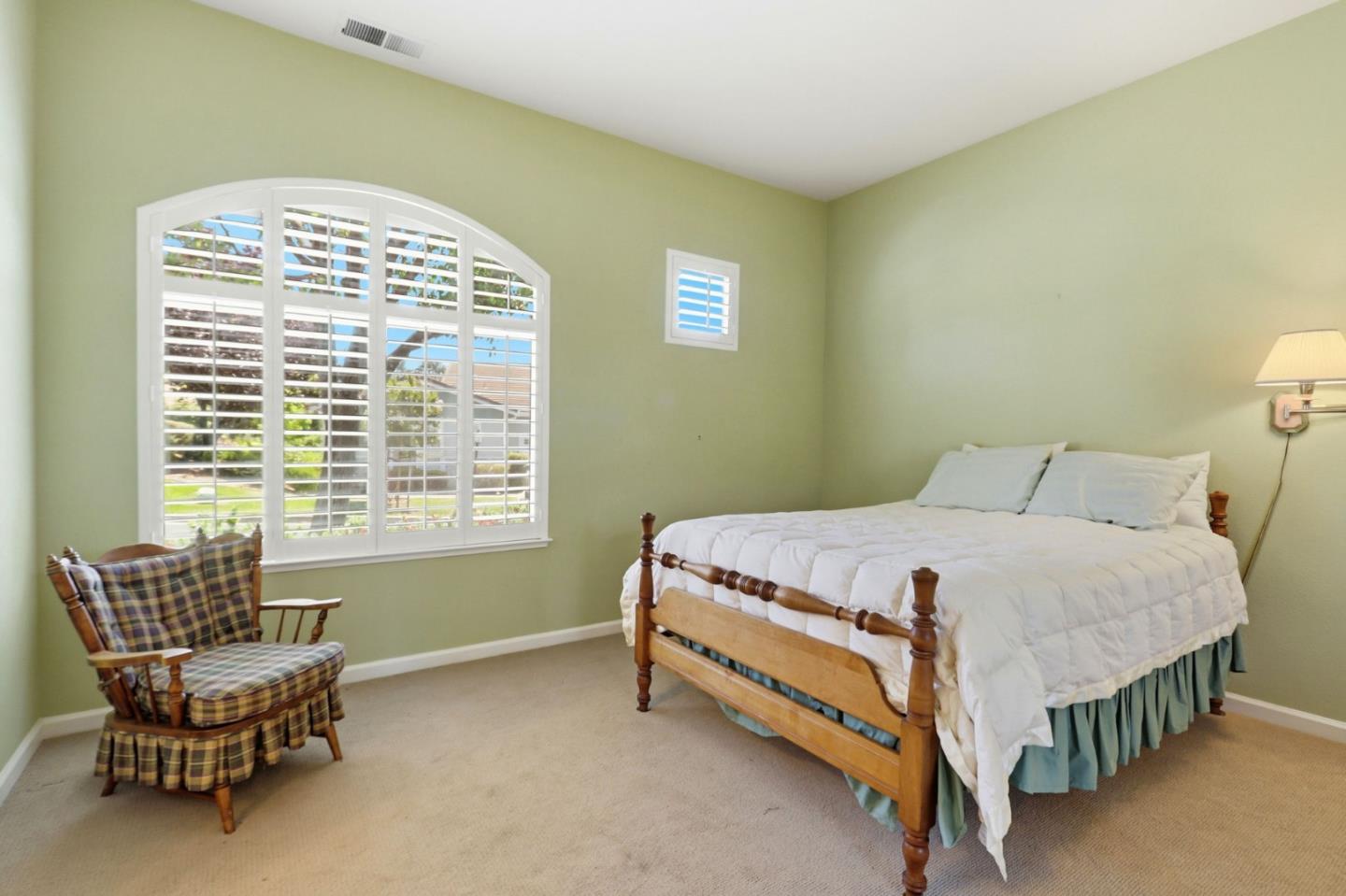 9066 Village View LOOP